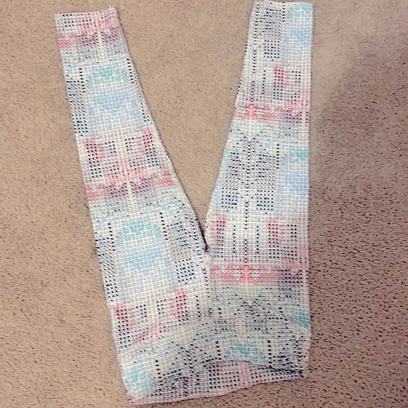 Fabletics capris - Picture 1 of 1